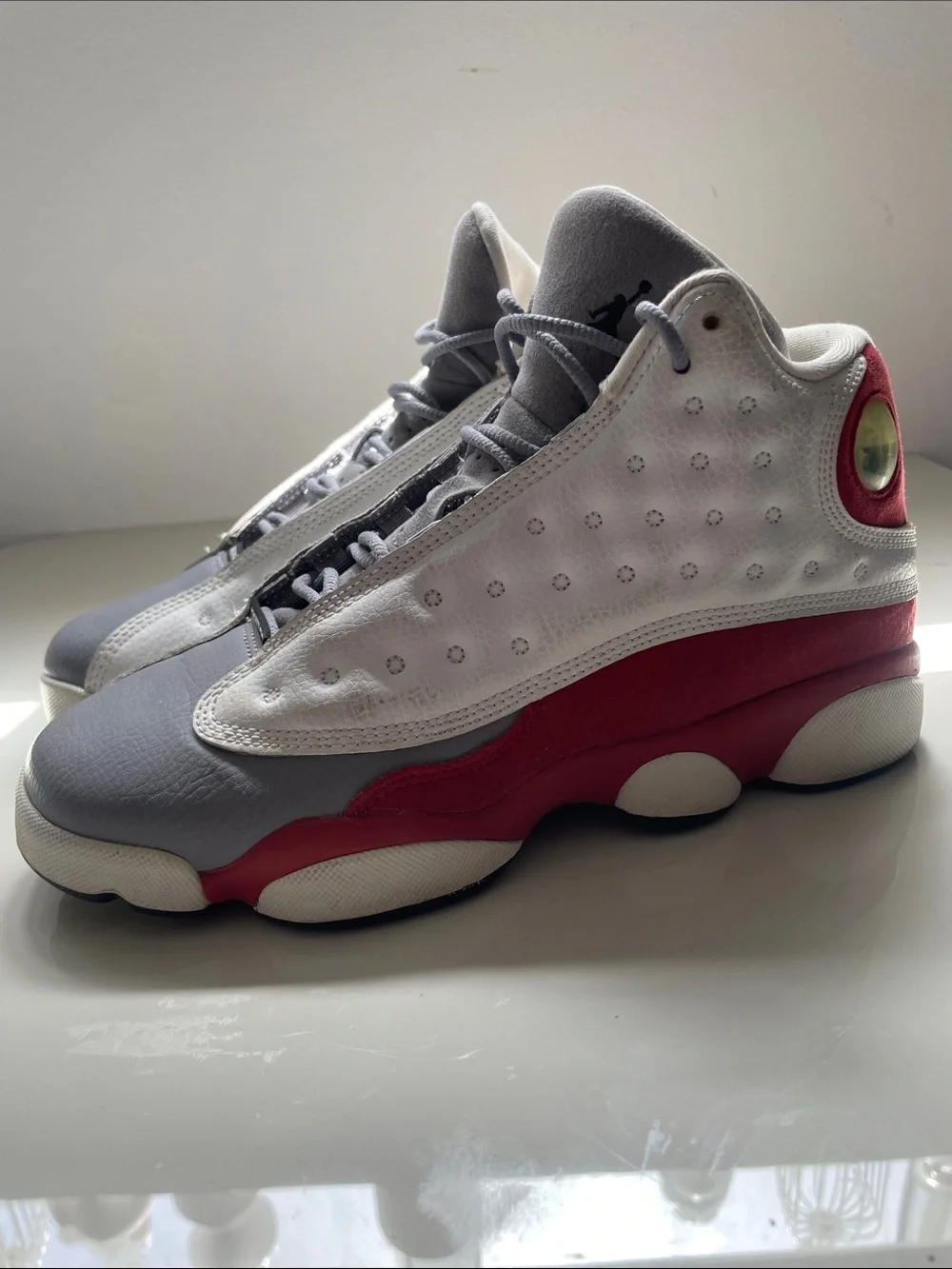 Jordan Kids Gray, White & Red Retro Sneakers 2014 sz 6 Y